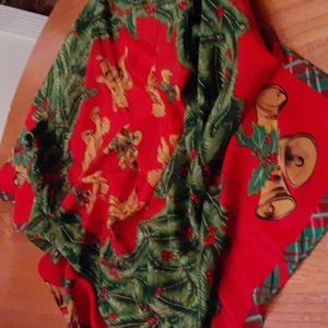 Vtg Amanda Fielding Xmas Wreath Cherubs  100% Silk Japan 31"×32"